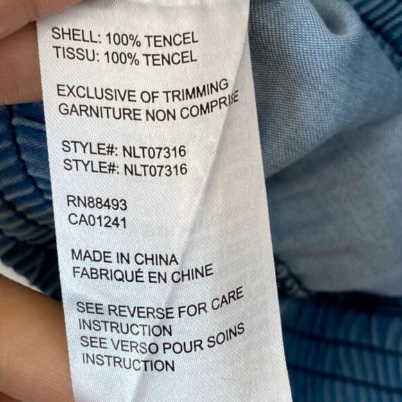 BNCI blue chambray tie front embroidered studded short sleeve boho western top M - Picture 11 of 13